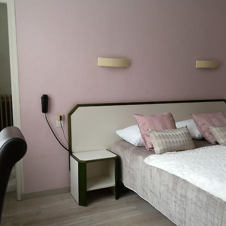 Hotel Napoleon Cherbourg-en-Cotentin Εξωτερικό φωτογραφία